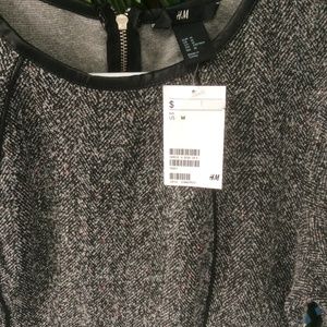 H & M LONG SLEEVE DRESS